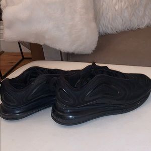 Nike air max 720 black